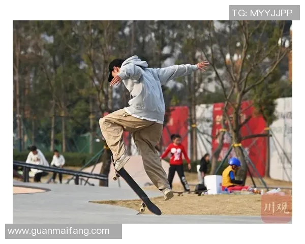 刘芳独家分享滑板心得与技巧助你轻松掌握滑板运动的乐趣与挑战